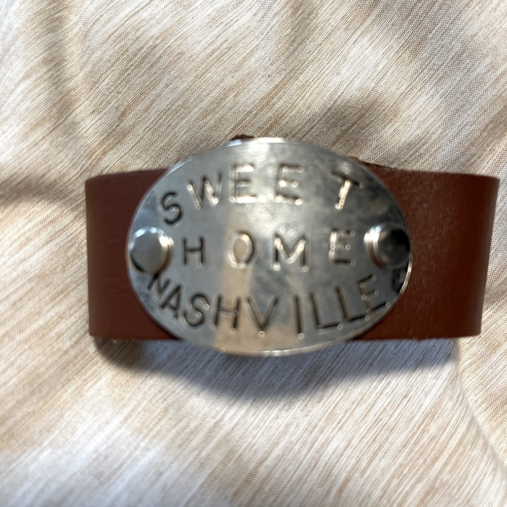 Leather cuff bracelet